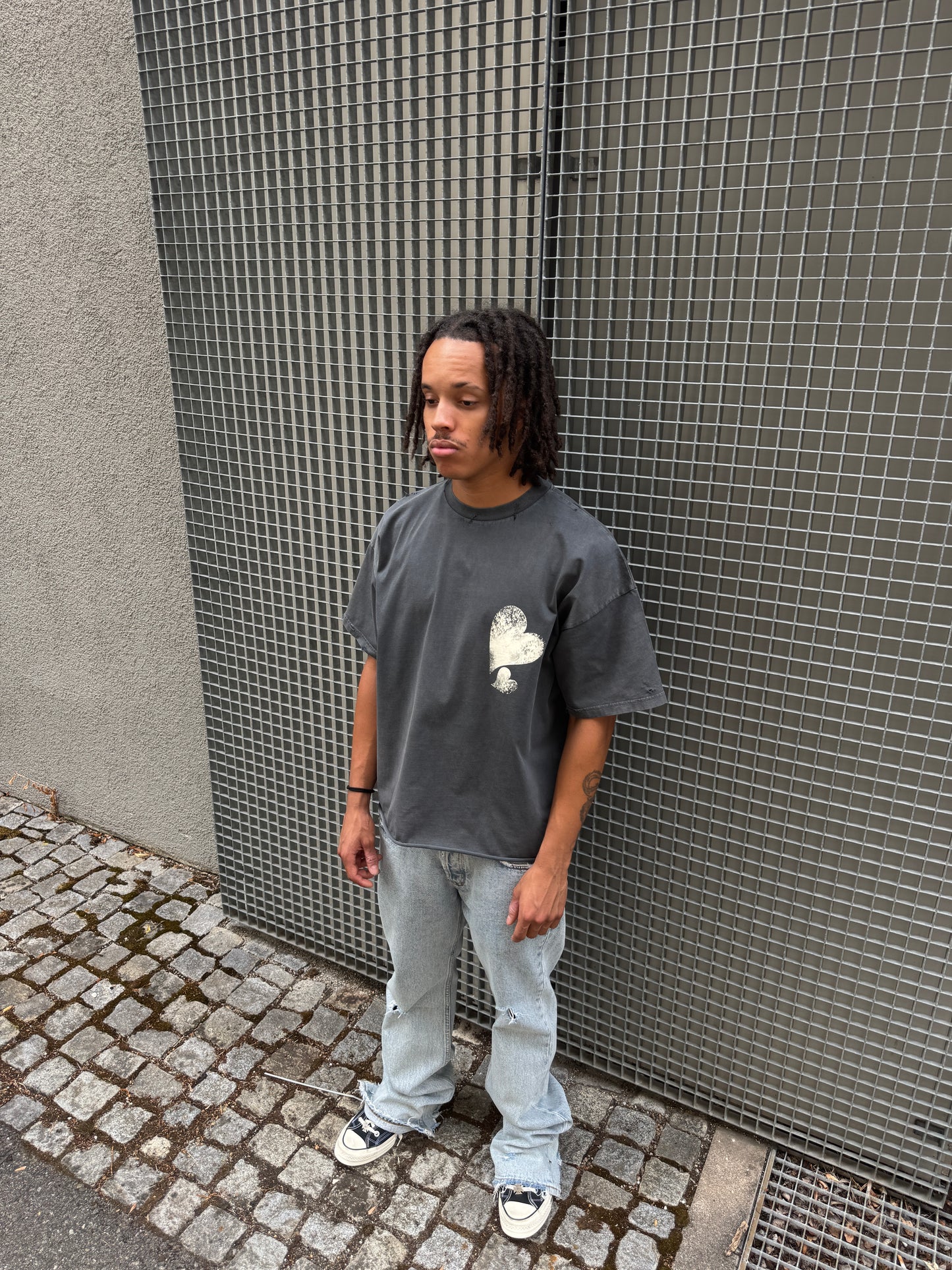 HEART T-SHIRT DISTRESSED