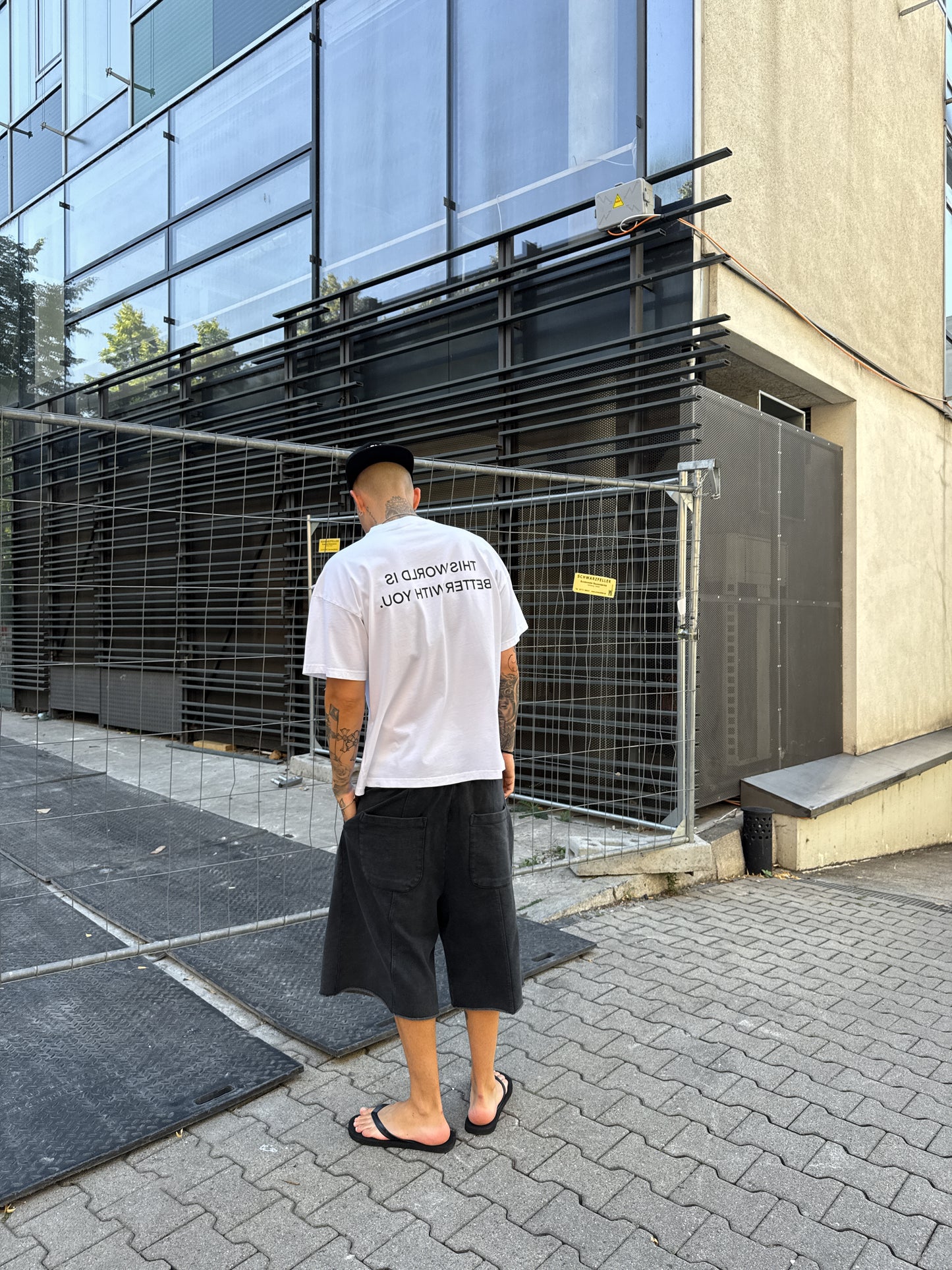 WORLD T-SHIRT WHITE